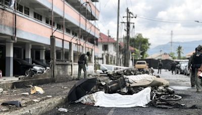 Al menos un muerto y 18 heridos por explosión frente a piso policial en sur de Tailandia