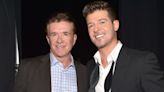 Robin Thicke Sings Growing Pains Theme Song in Tribute to Late Dad Alan Thicke on The Masked Singer