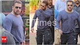 Salman Khan casts his vote nearly at closing time - see pics | - Times of India