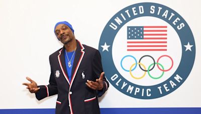 Light it up! Snoop Dogg will carry Olympic torch during final leg in Paris - National | Globalnews.ca