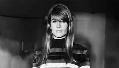 Muere Françoise Hardy, la francesa que enamoró a Mieres un verano