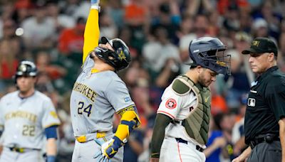 William Contreras helps Brewers turn tide against Astros