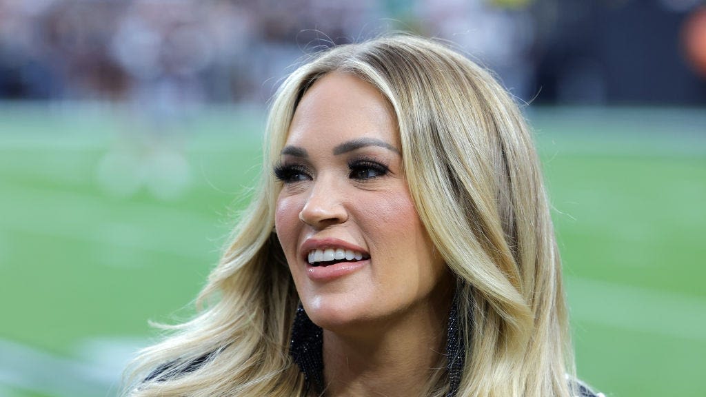 Country Music Fans Can't Stop Talking About Carrie Underwood's Return to Sunday Night Football