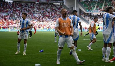 2-2: Argentina salva el empate sobre la bocina y el partido acaba con bronca