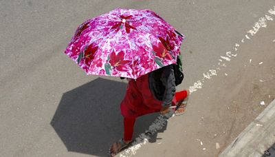 Una intensa ola de calor obliga al cierre de colegios en el sur de la India