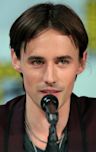 Reeve Carney