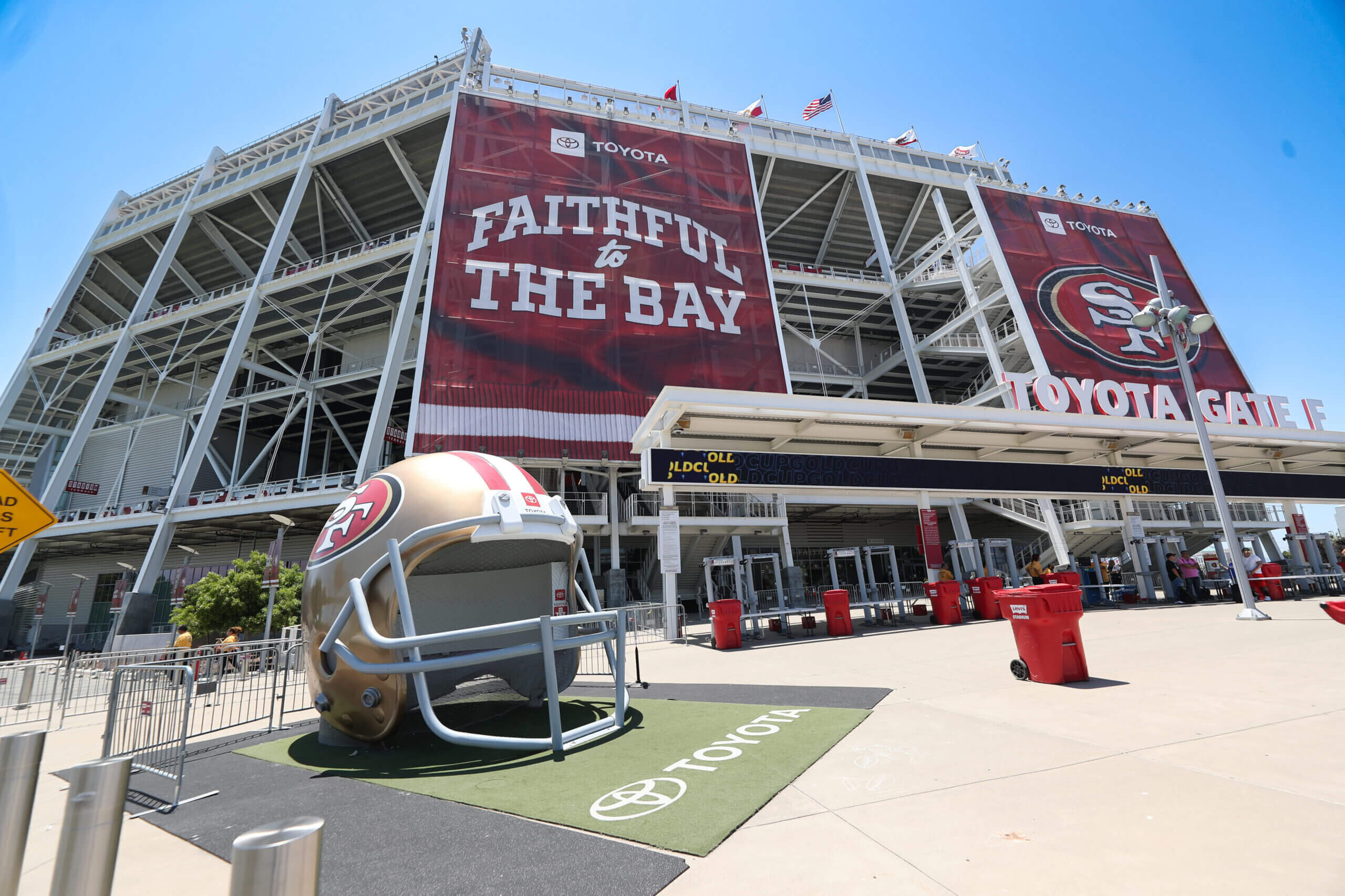 Levi’s Stadium turns 10: 49ers’ home field still blazing hot, strides made in other areas