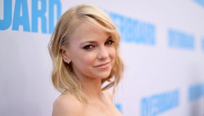 Anna Faris says she had ‘no idea’ how to relate to her stepchildren