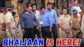 Salman Khan Arrives With Bodyguards To Cast His Vote | Lok Sabha Elections 2024 | WATCH - News18