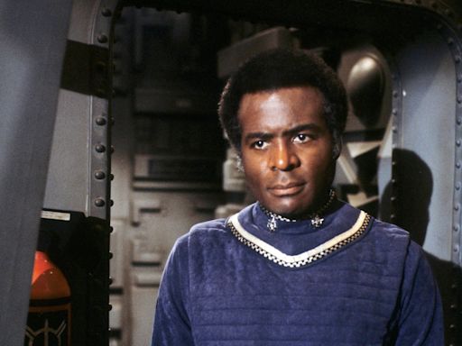 Terry Carter, 'Battlestar Galactica' and 'McCloud' Star, Dead at 95