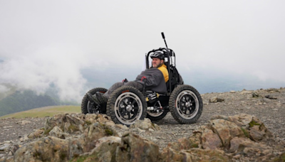 Wheelchair adventurer completes Yr Wyddfa climb