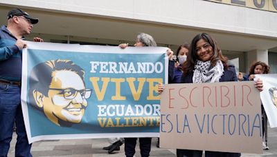 Hijas de Fernando Villavicencio organizan un foro por el primer año del asesinato