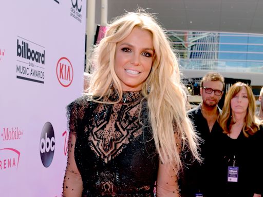 Britney Spears s'adresse aux paparazzi sur Instagram : "Si je donnais du crédit à vos photos et décidais de perdre du poids, je finirais à l’hôpital"