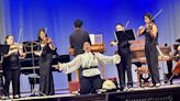 Cinco sopranos fusionan sus voces en la ópera “Sour Angélica” en el Teatro Achá