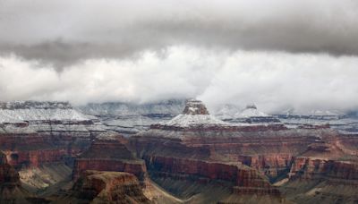 41-year-old man dies near bottom of Grand Canyon after overnighting in the park
