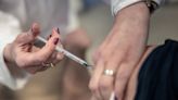 AstraZeneca retira su vacuna contra la covid en todo el mundo por baja demanda, afirma la farmacéutica