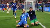 Calafiori armó un jugadón y Zaccagni anotó un golazo para darle la agónica clasificación a Italia