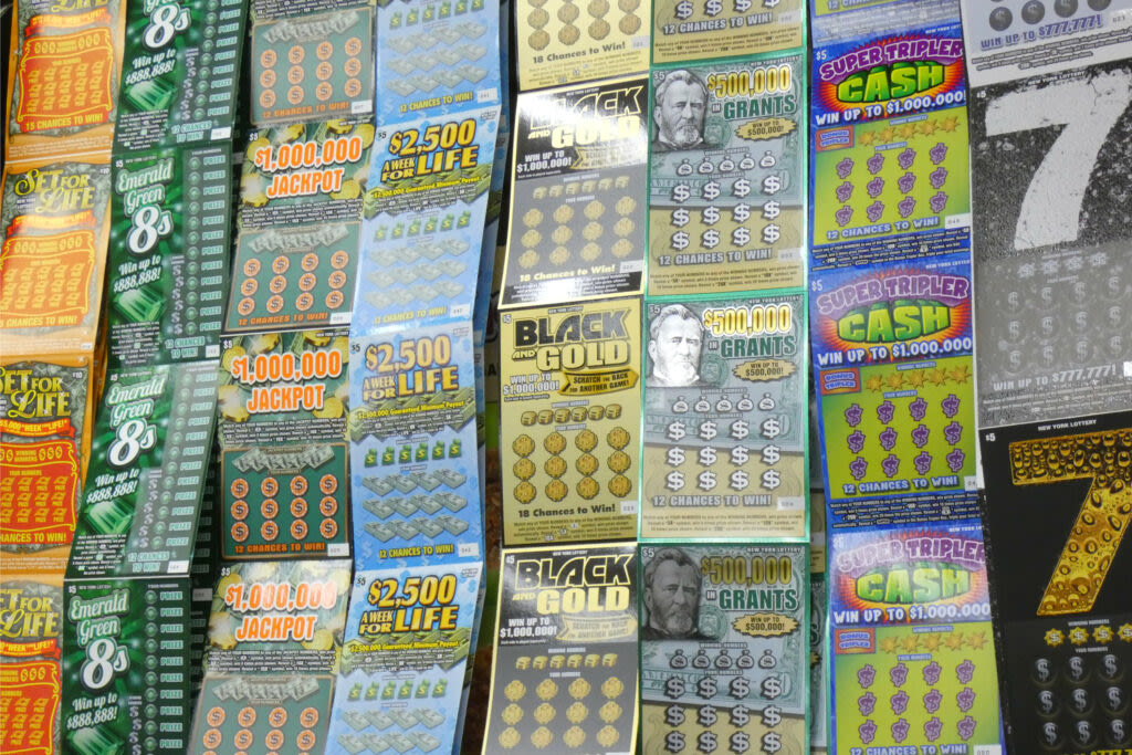 Defiance Resident Claims $150K Prize from Scratch-Off