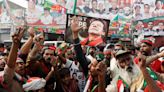 Ex-premiê paquistanês Khan diz que retomará protesto após se recuperar