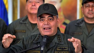 Vladimir Padrino López, el superministro de Maduro que maneja el poder y las armas en las sombras en Venezuela