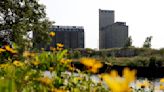 Neighbors voice concerns about health and history for plan to raze century-old Damen Silos