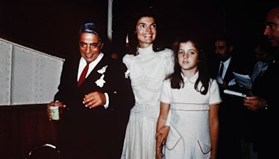 La historia del arrebatador vestido de novia de Jackie O para su segunda boda (con Aristóteles Onassis)