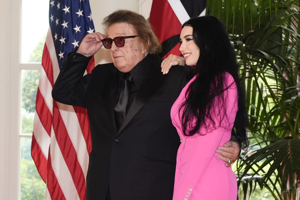 Don McLean's appearance at White House dinner sends 'dangerous' message about domestic violence, ex-wife says