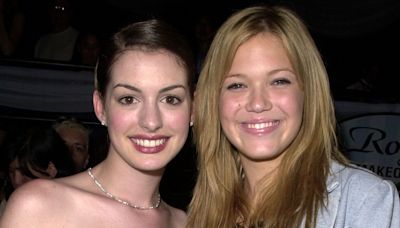 Why Mandy Moore Fans Think She’s Hinting at a Princess Diaries 3 Cameo - E! Online