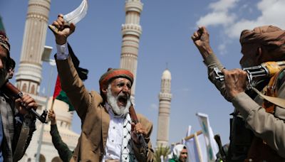 Houthis team up with feared Al-Qaeda branch in new threat to Yemen