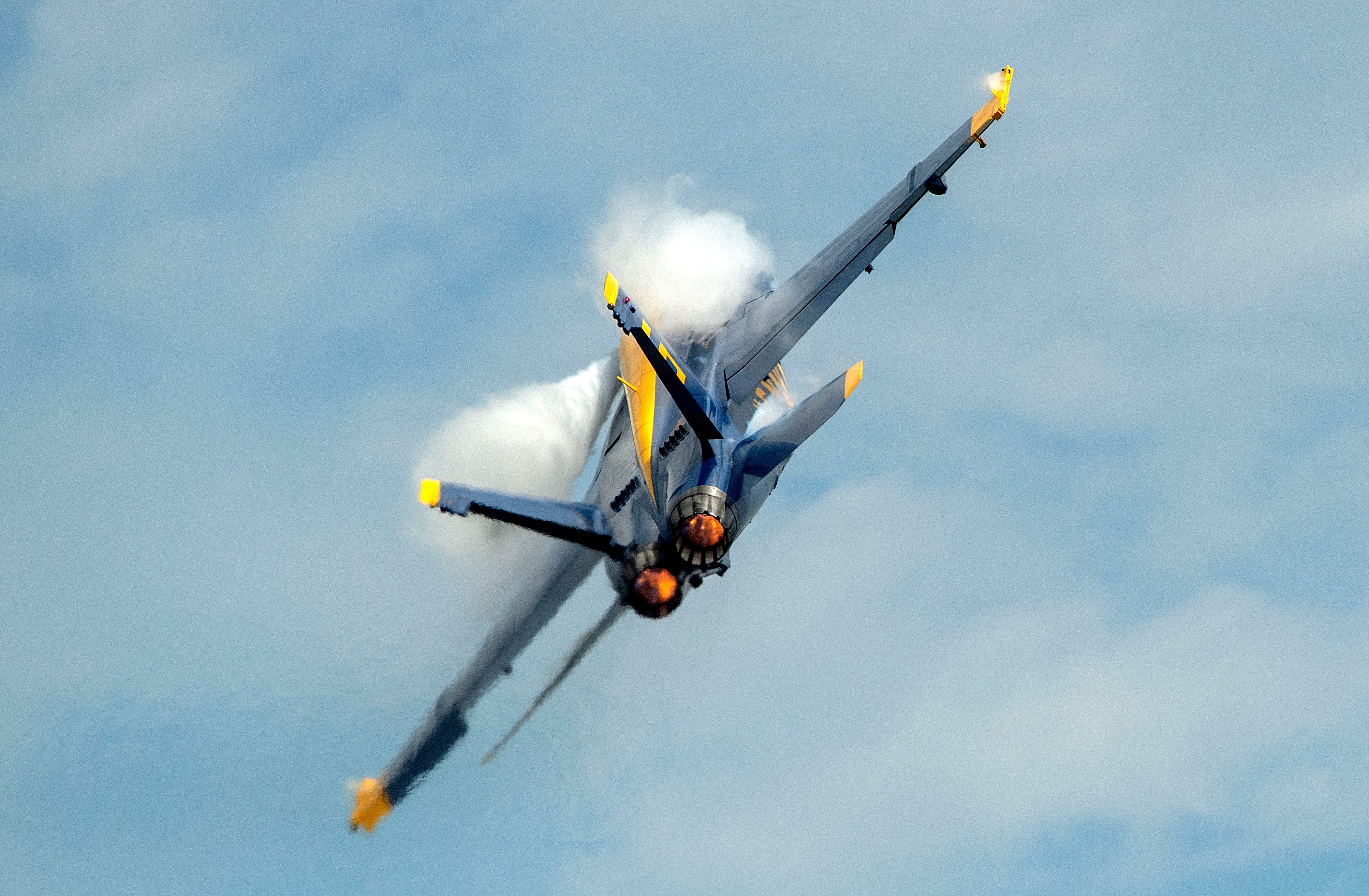 Heading to the Blue Angels Pensacola Beach Air Show this weekend? Here's everything to know