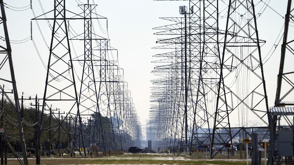 Power restored to thousands on Northern Neck after vehicle crashes into pole