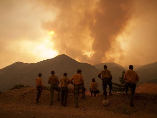 California wildfire flareup prompts evacuation in San Bernardino County