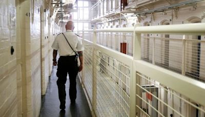 Prisoners to be released after serving 40% of sentence to alleviate overcrowding