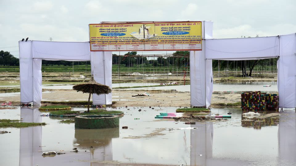 India’s ‘godmen’: How a rigid caste system has created a new kind of deity