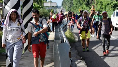 ¿Crisis migratoria? cientos de migrantes salen del sur de México tras promesas de campaña de Trump