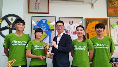 贊助「破風」車隊力拼奧運資格 台灣服飾捐助學校球隊服裝