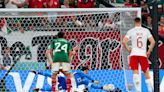 Robert Lewandowski sees penalty saved as Poland are held by Mexico