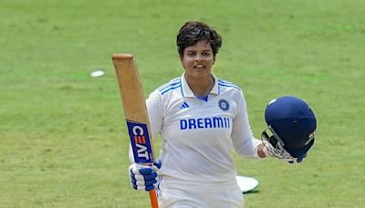 IND vs SA: Shafali Verma Becomes First Batter To Score Double Century In Under 200 Balls In Women's Test Cricket; VIDEO