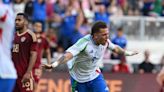 Gol de Mateo Retegui tras grueso error en salida de Venezuela para el 1-0 de Italia en amistoso