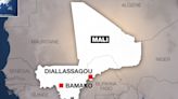 Mali: une vingtaine de civils tués par des hommes armés dans le centre
