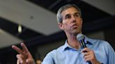 Beto O’Rourke llama “hijo de p***” a un votante durante una exaltada sesión de cabildo en Texas