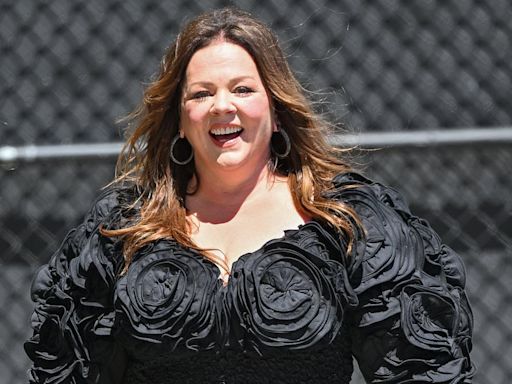 Melissa McCarthy flaunts weight loss appearing on Jimmy Kimmel Live!