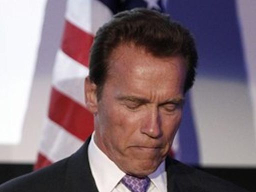 Arnold Schwarzenegger se somete a tres cirugías para ponerse un marcapasos