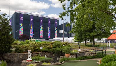 The Very Brief Life of a World-Class Cricket Stadium on Long Island