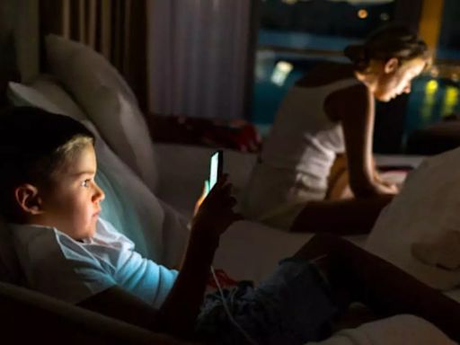Reduced Screen Time Can Boost Your Kid's Mental Health Significantly In 15 Days