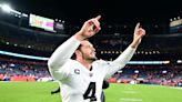 Raiders QB Derek Carr dominates Broncos in Week 11