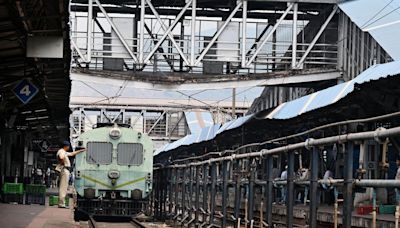 Crowded foot overbridges cast a shadow on passenger safety at Visakhapatnam Railway Station