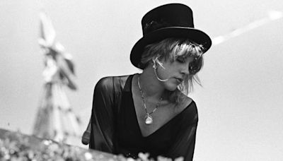 11 Photos of Stevie Nicks That Prove She Was Always a Rock and Roll Legend