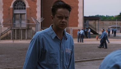 The Shawshank Redemption Has A Supposed Plot Hole With The Poster, But Tim Robbins Has A Simple Explanation For It