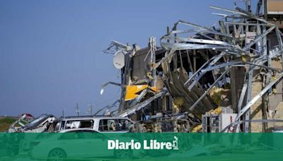 Suben a 15 los muertos por tornados y tormentas en Estados Unidos